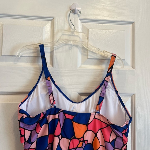 Women's Plus Size Colorful Bathing Suit Fashion Trendy Swimsuit Swimwear 14W-20W - Picture 6 of 7